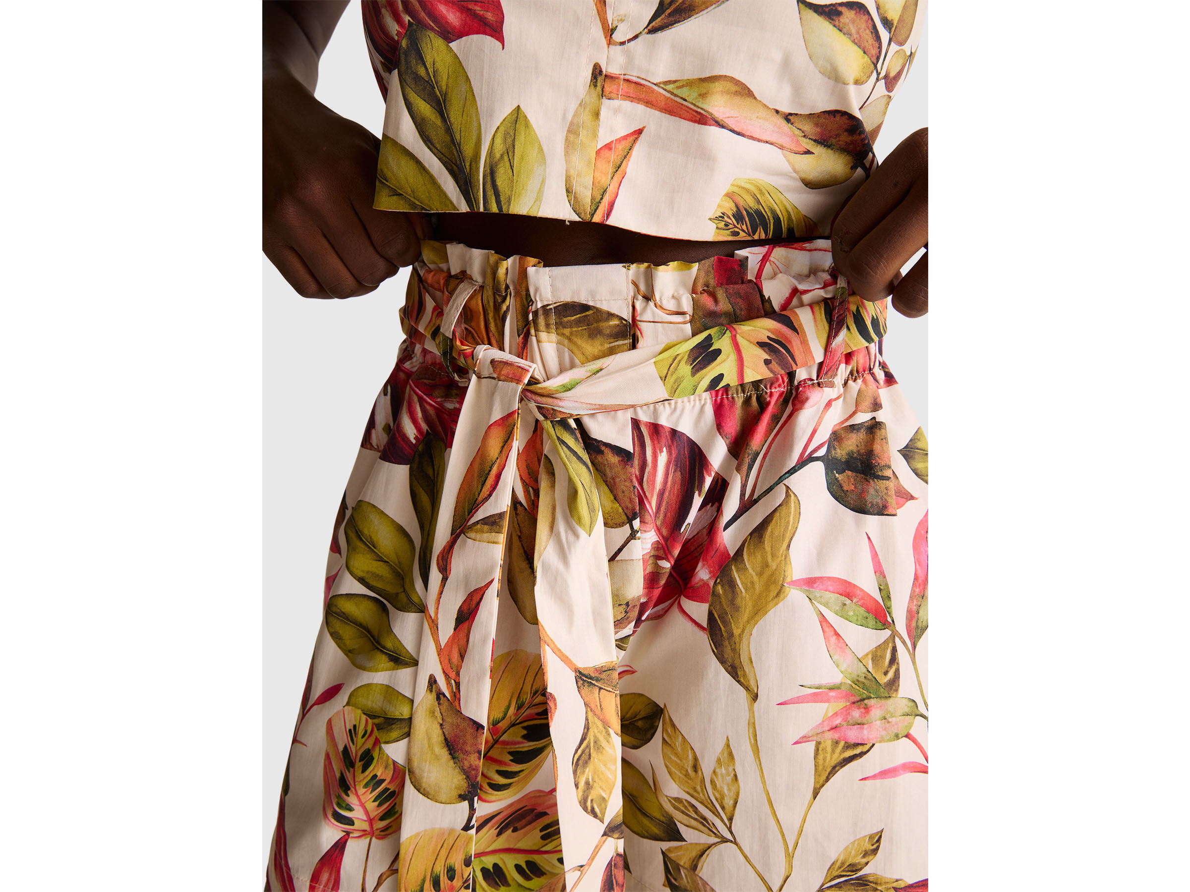 BERMUDA Women image number 4